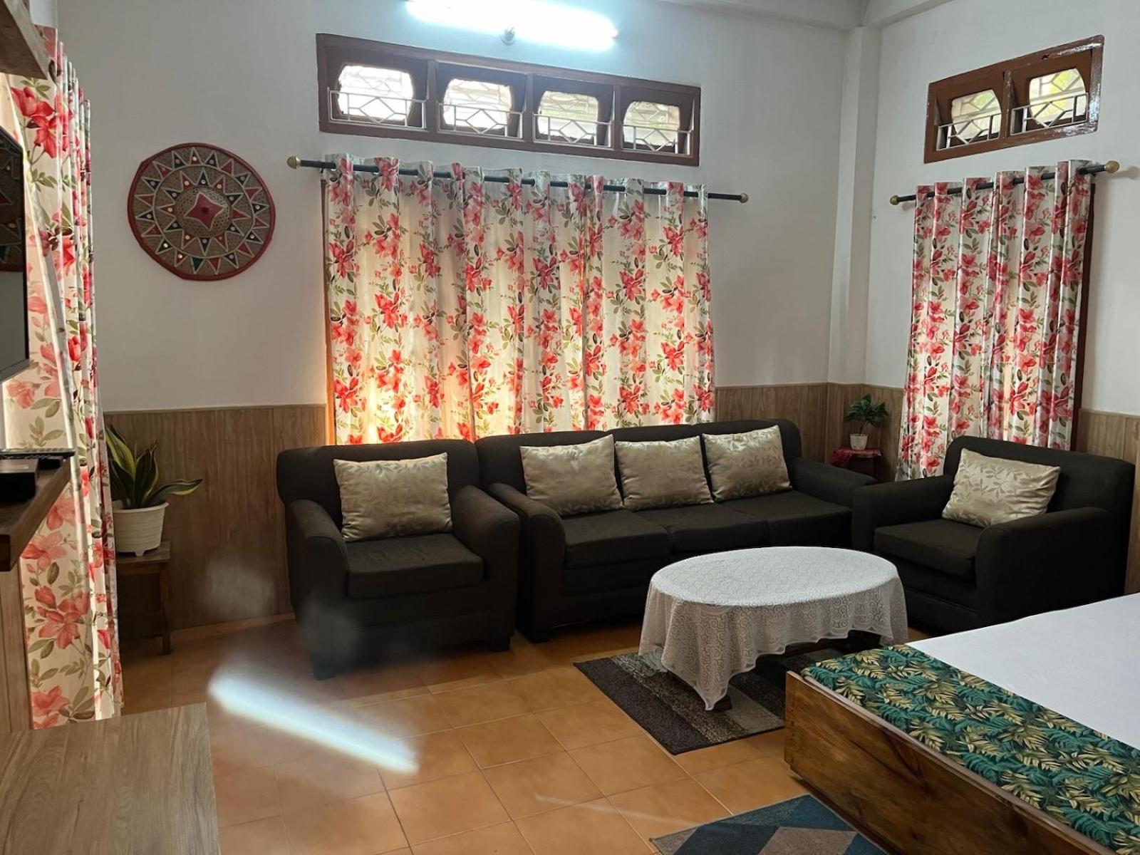 Amazing Homestay Guwahati Exterior foto