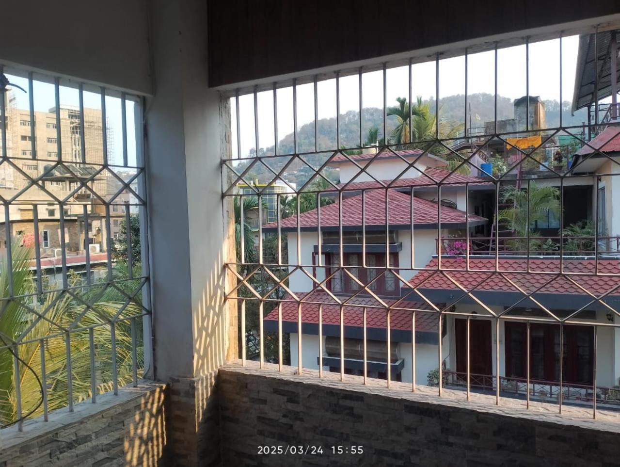 Amazing Homestay Guwahati Exterior foto
